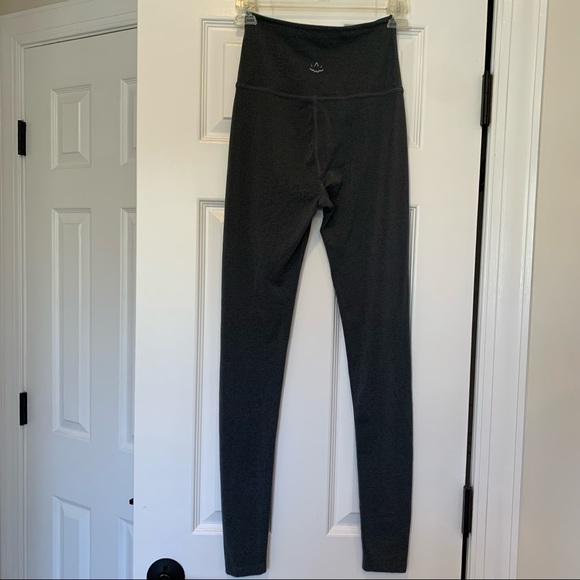 Beyond Yoga high rise leggings super soft size small grey - Picture 5 of 9